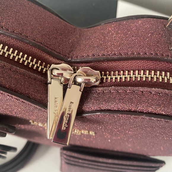 Kate Spade heart crossbody bag and matching card holder - Picture 3 of 7